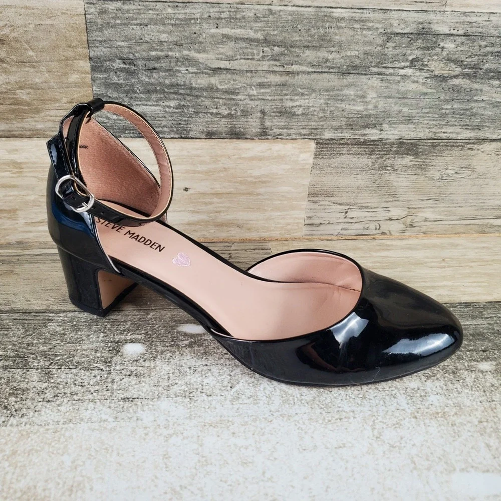 Steve Madden Jprettyy Girls Dress Pump Sz 5 M Black Patent Leather Ankle Strap